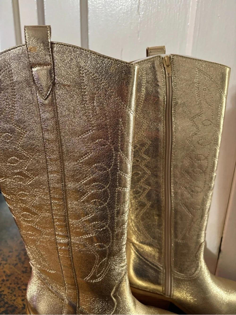 Women’s Metallic Gold Over-the-Knee Pointed Toe Boots